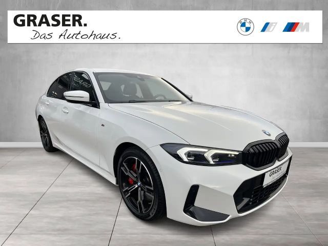 BMW 320 320i M-Sport Sedan