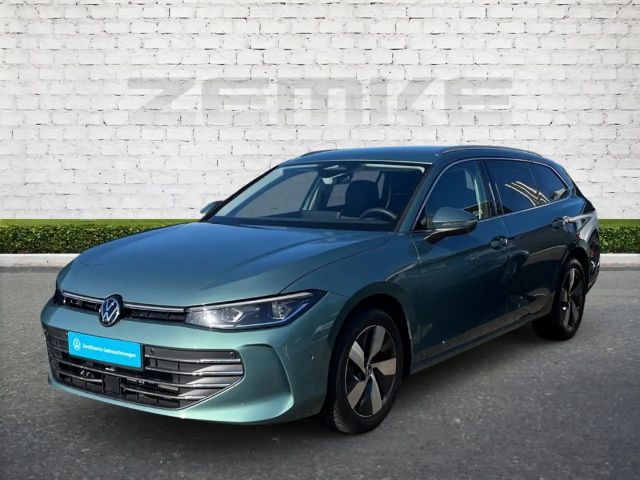 Volkswagen Passat 1.5 eTSI Business DSG Variant