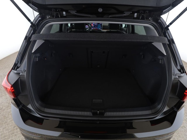 Volkswagen Golf 1.5 eTSI Golf VIII Life