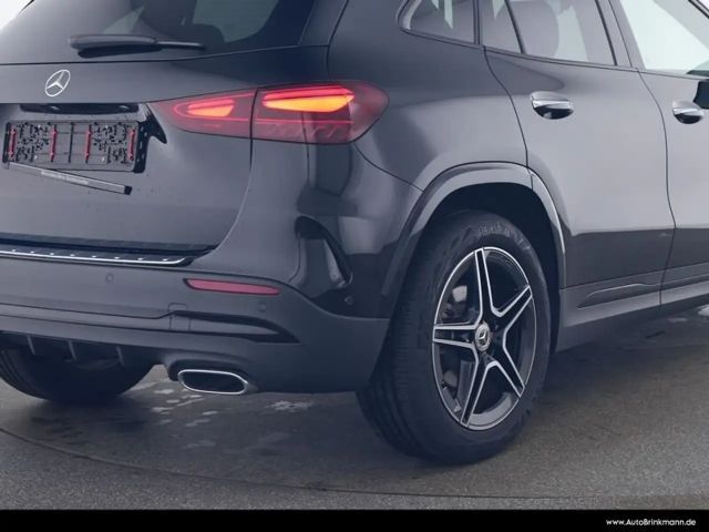 Mercedes-Benz GLA 180 AMG Line