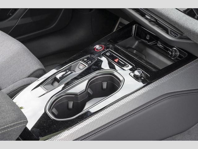 Audi A6 Avant Quattro S-Tronic