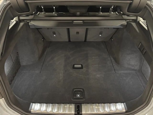 BMW 330 330i Touring xDrive