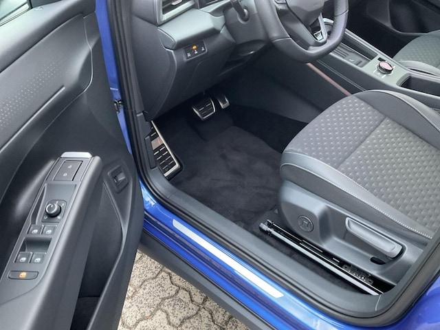 Volkswagen T-Roc 1.5 eTSI DSG R-Line