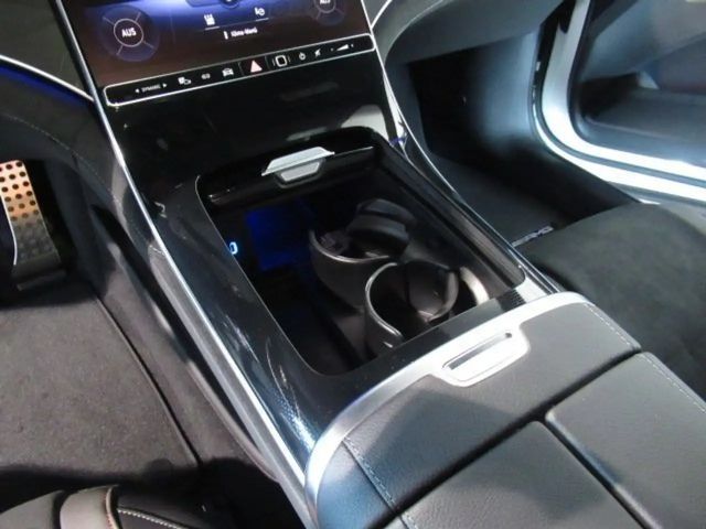 Mercedes-Benz EQE 350 AMG Line Sedan