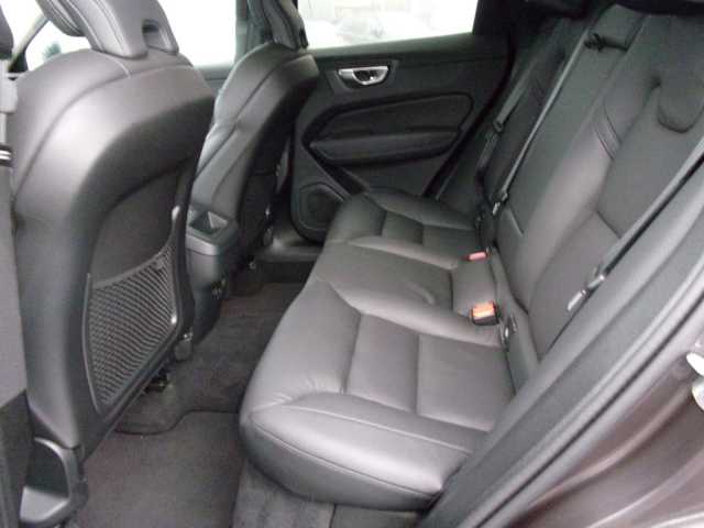 Volvo XC60 Dark Plus