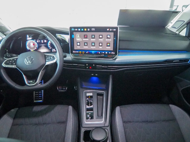 Volkswagen Golf 1.5 eTSI DSG Variant