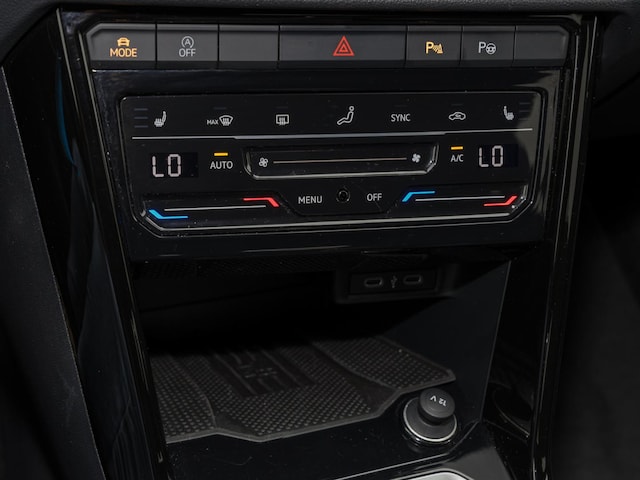 Volkswagen T-Roc 1.5 TSI DSG R-Line