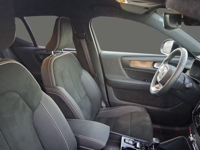 Volvo XC40 Dark Plus Recharge T5