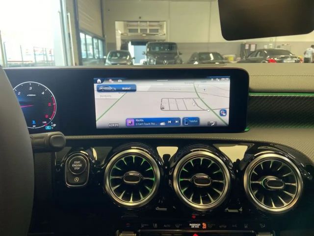 Mercedes-Benz CLA 180 CLA