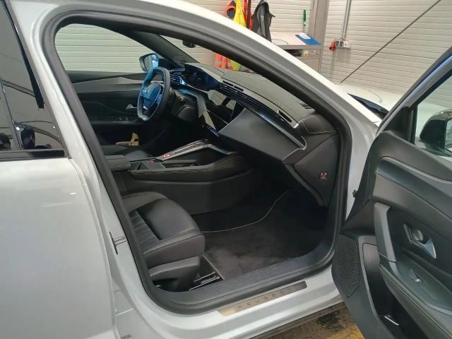 Peugeot 408 GT-Line Hybrid