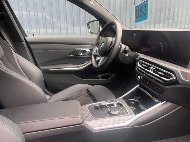 BMW 318 318i M-Sport Touring