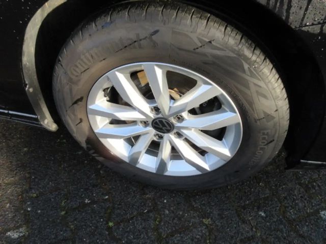 Volkswagen Passat 1.5 TSI Business DSG Variant