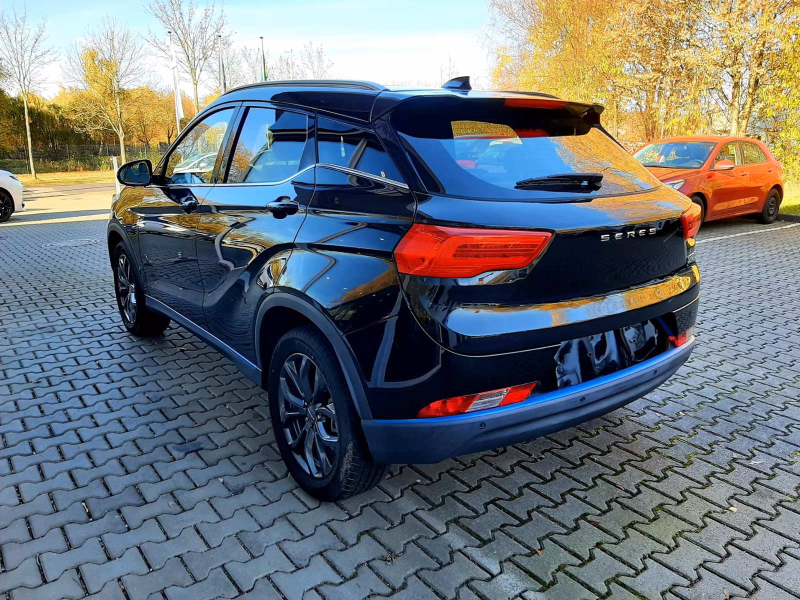 Seres 3 54 kWh 360° DAB NAVI