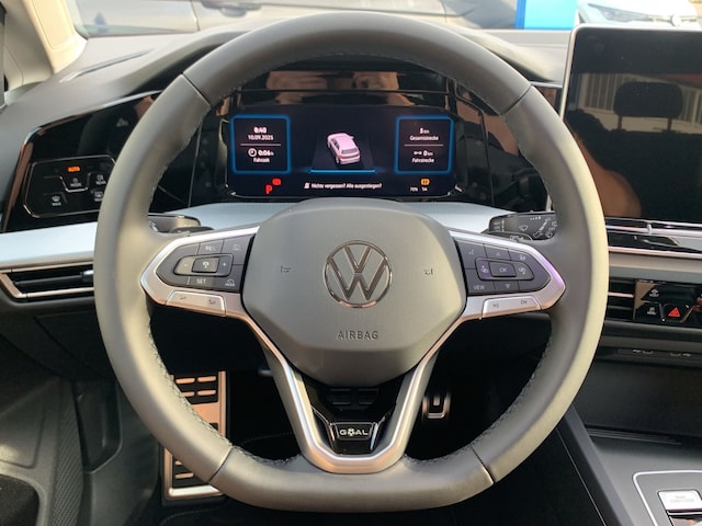 Volkswagen Golf 1.5 eTSI DSG Golf VIII