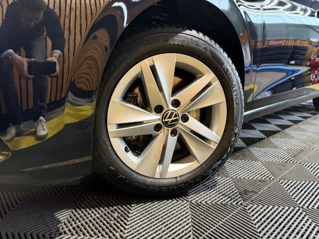 Volkswagen Golf DSG Life Variant