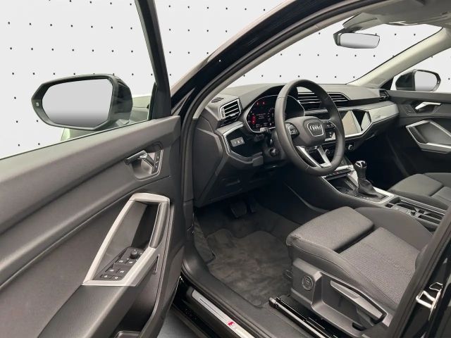 Audi Q3 35 TFSI S-Line