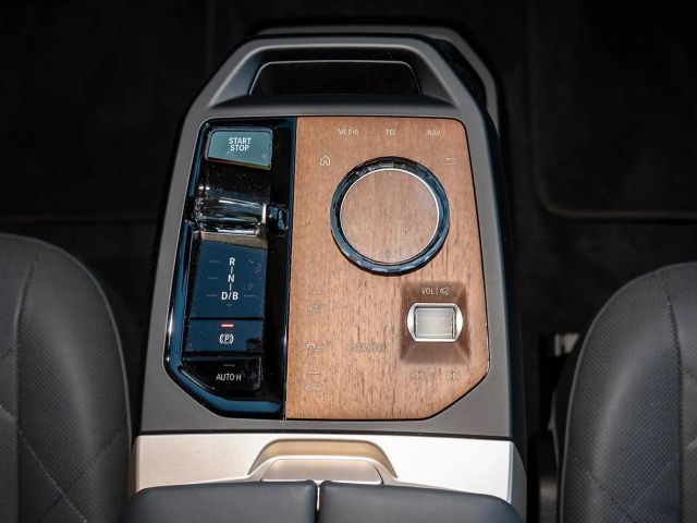 BMW iX xDrive40