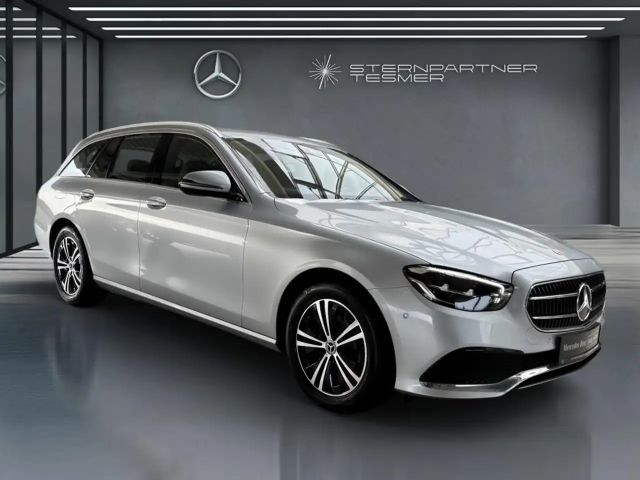 Mercedes-Benz E 220 AVANTGARDE E 220 d Estate