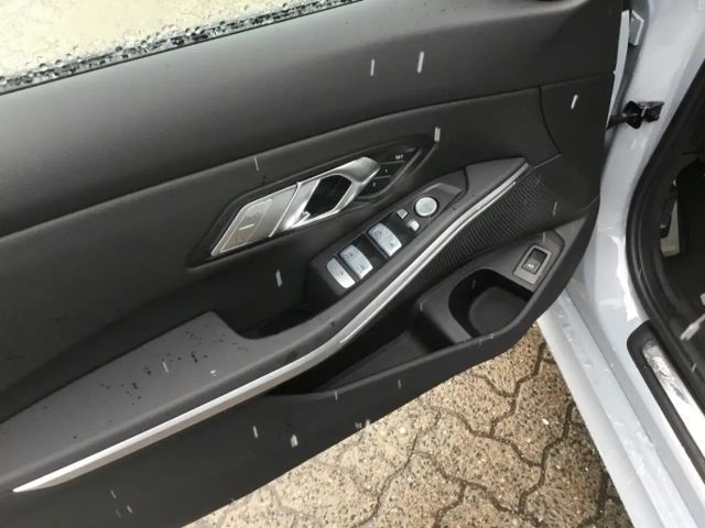 BMW 340 x Sommer19'' PRO Pano AHK M-Leuchten PA+ AG+Hifi M