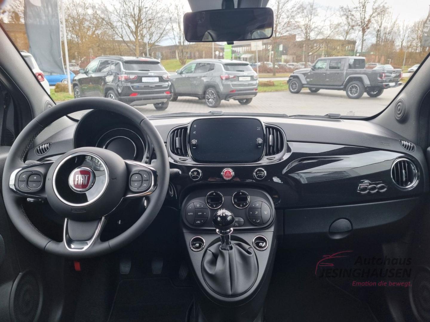 Fiat 500 Mild-Hybrid Hatchback TÜV NEU CARPL NAVI PDC