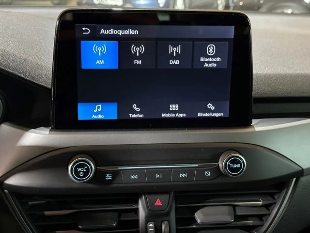Ford Focus Cool & Connect