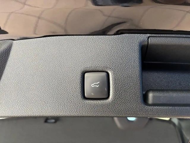 Ford Kuga Hybrid ST Line X
