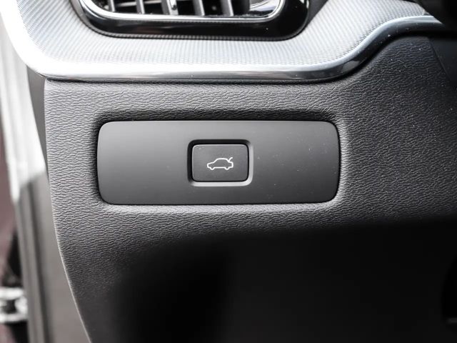 Volvo XC60 Dark Plus