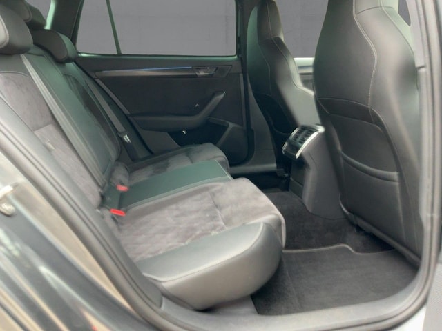 Skoda Superb 2.0 TDI Combi Sportline