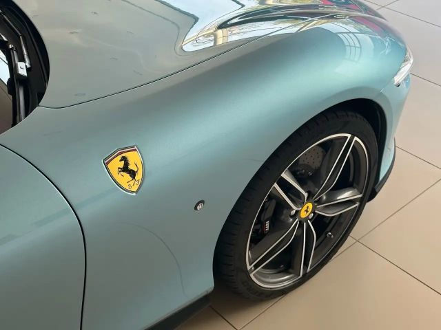 Ferrari Roma Spider