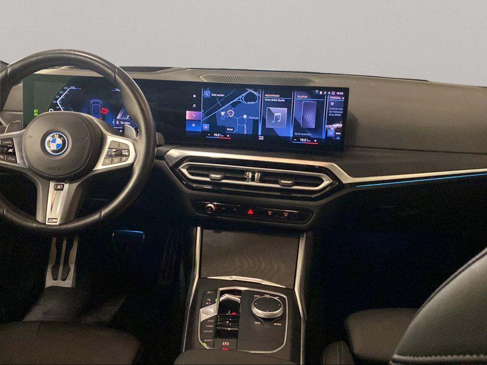 BMW 330 330e Touring