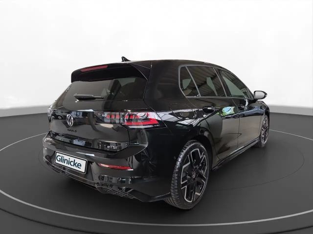 Volkswagen Golf DSG R-Line