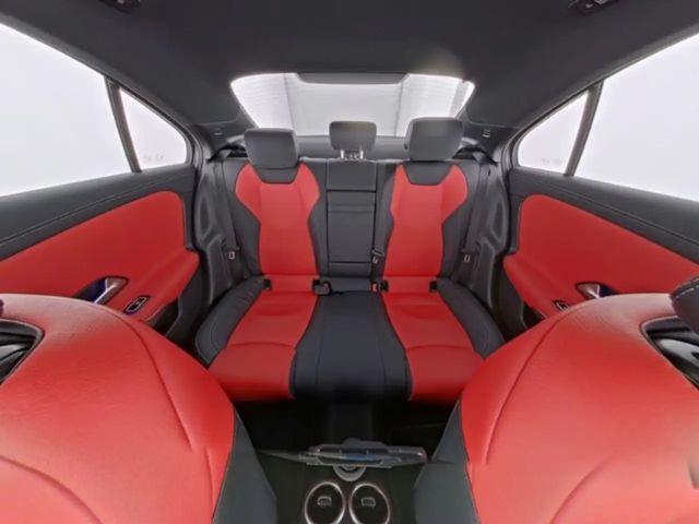 Mercedes-Benz A 35 AMG 4MATIC AMG Line Premium