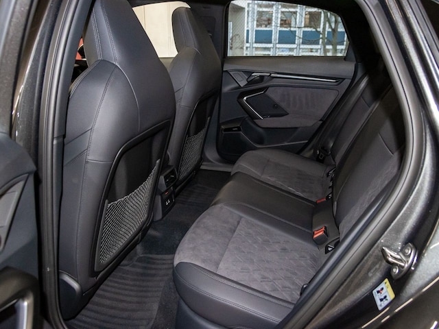 Audi RS3 Quattro S-Tronic Sedan