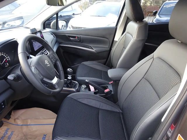 Suzuki S-Cross AllGrip Flash Hybrid