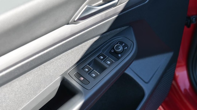 Volkswagen Golf 1.5 eTSI DSG Golf VIII