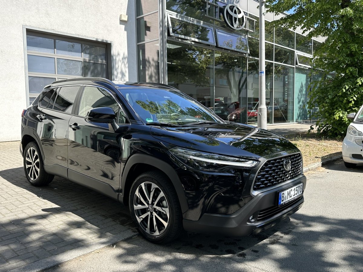 Toyota Corolla Cross 5-deurs Team D