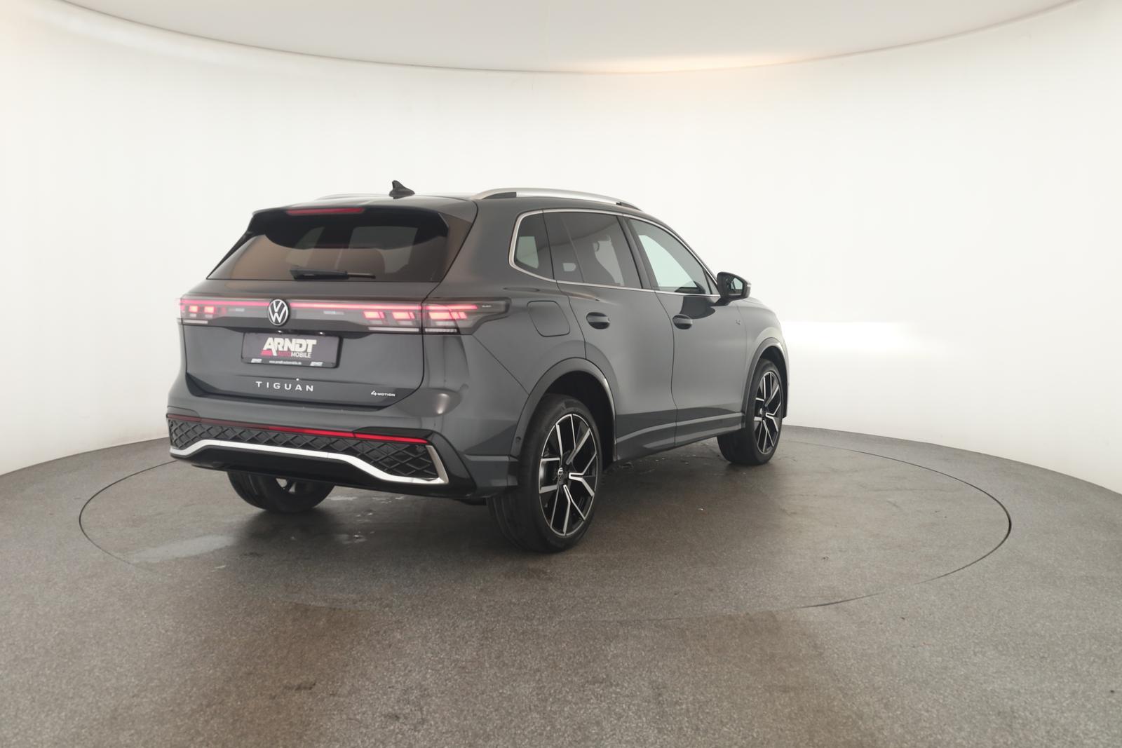 Volkswagen Tiguan 2.0 TSI DSG IQ.Drive R-Line