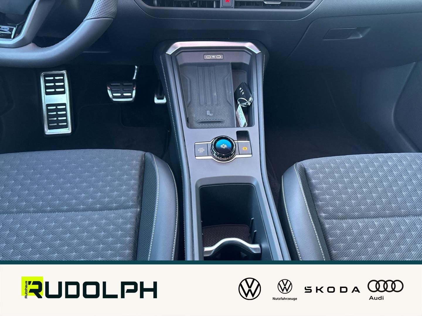 Volkswagen T-Roc 1.5 eTSI DSG R-Line