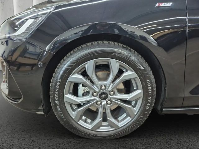 Ford Focus ST Line Wagon