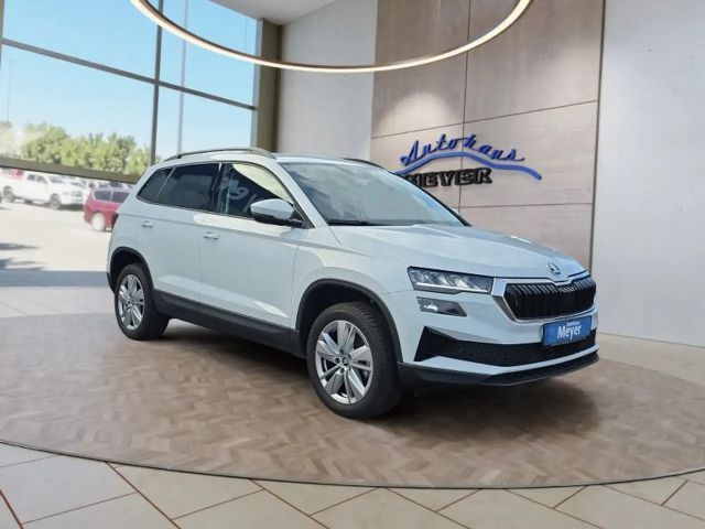 Skoda Karoq 1,0TSI 115PS Navi/LED/ACC/Kamera/Winterp.    **