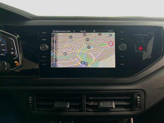 Volkswagen Polo 1.0 TSI DSG IQ.Drive R-Line