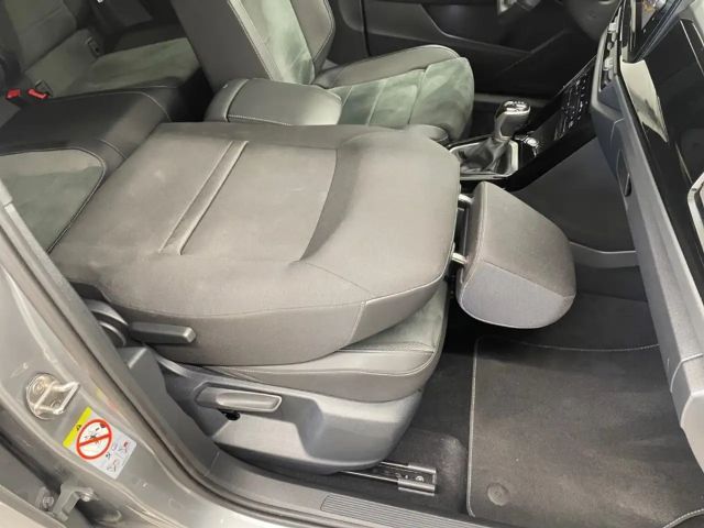 Volkswagen T-Roc IQ.Drive Pro R-Line Style