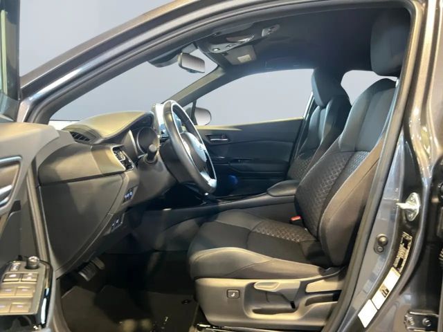 Toyota C-HR Hybride Team D