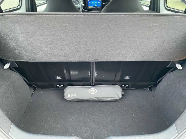 Toyota Aygo X 1.0 VVT-i Business Hatchback