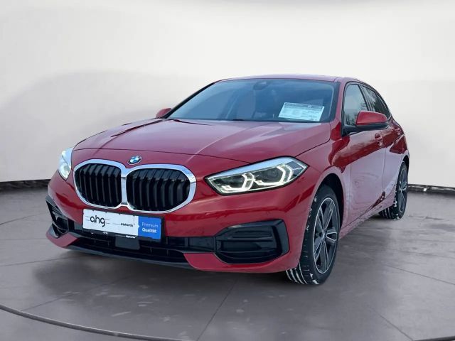 BMW 118 118i Sedan Sport Line