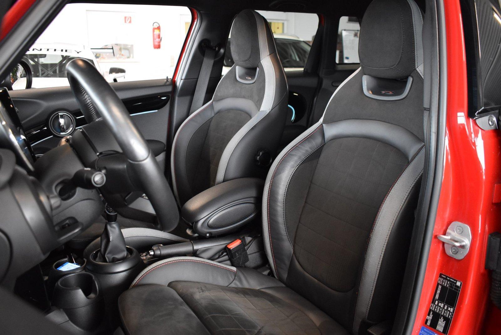 MINI Cooper John Cooper Works