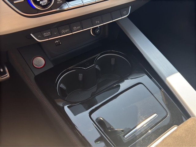 Audi RS4 Avant Quattro