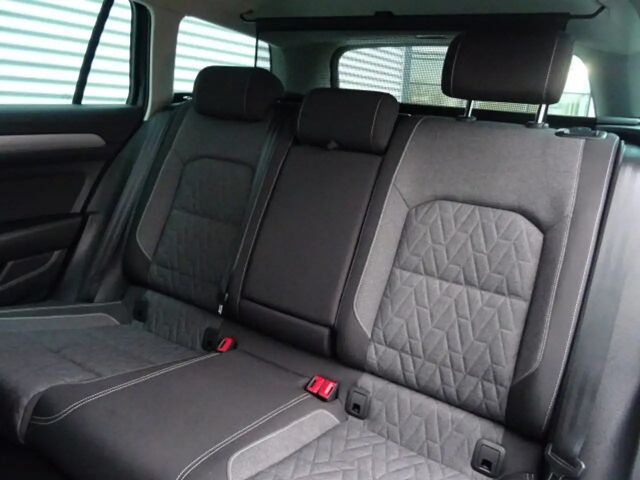 Volkswagen Passat 1.5 TSI Business Variant