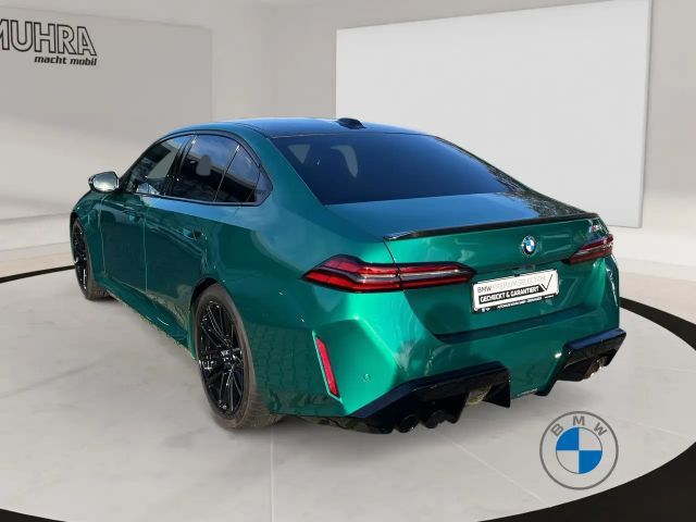 BMW M5 Sedan