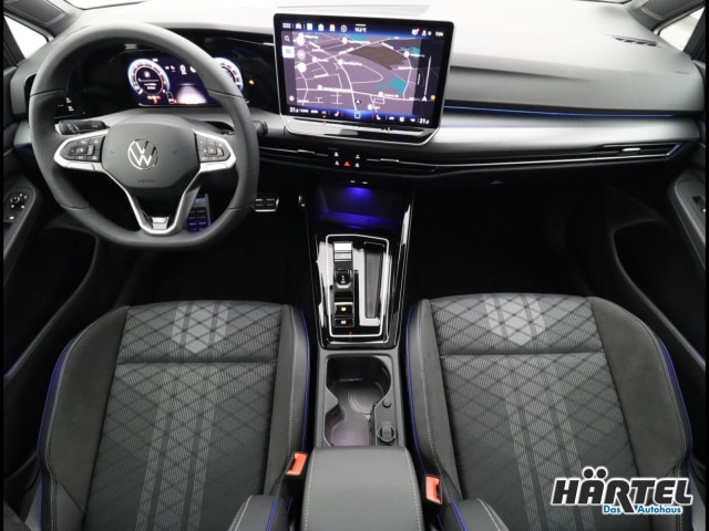 Volkswagen Golf 1.5 eTSI R-Line Style